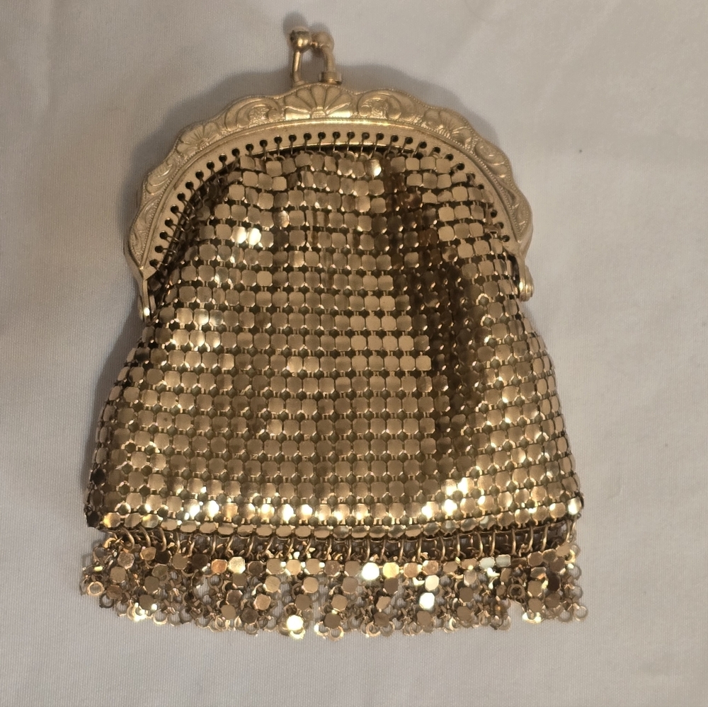 VINTAGE TINY GOLD TONE METAL MESH COIN PURSE WEST GERMANY